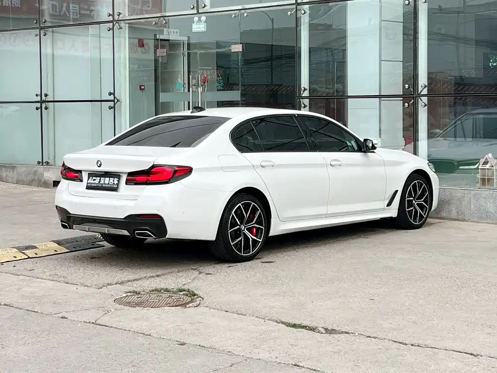 BMW 5 Series 2023