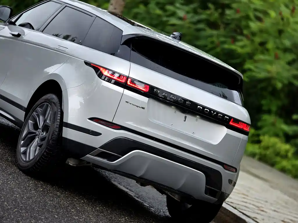 Land Rover Range Rover Evoque 2024 — фото 9