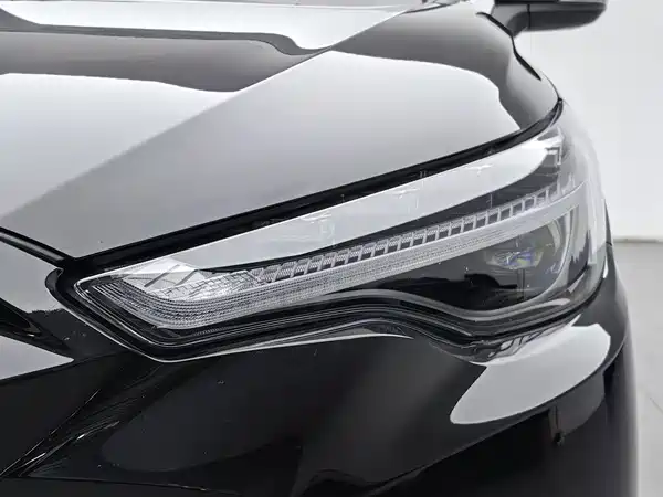 Toyota Frontlander 2024