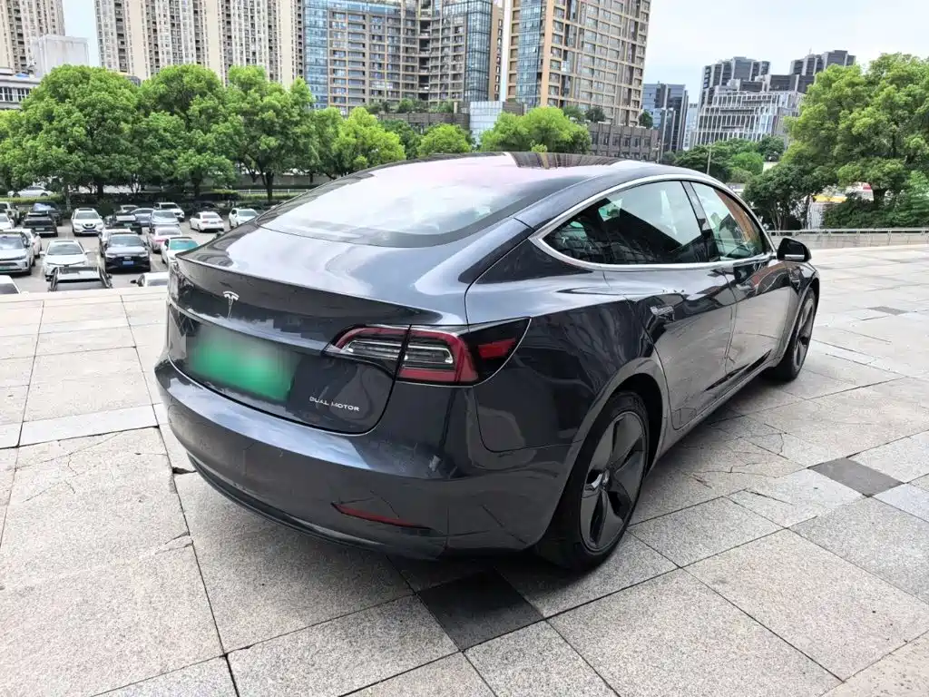 Tesla Model 3 2019 — фото 6