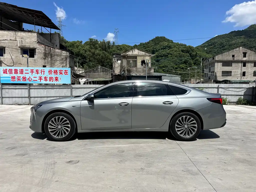 Buick LaCrosse 2023 — фото 2