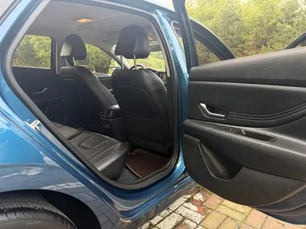 Hyundai Elantra 2022