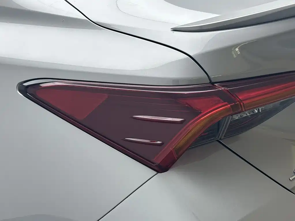 Toyota Avalon 2021 — фото 18