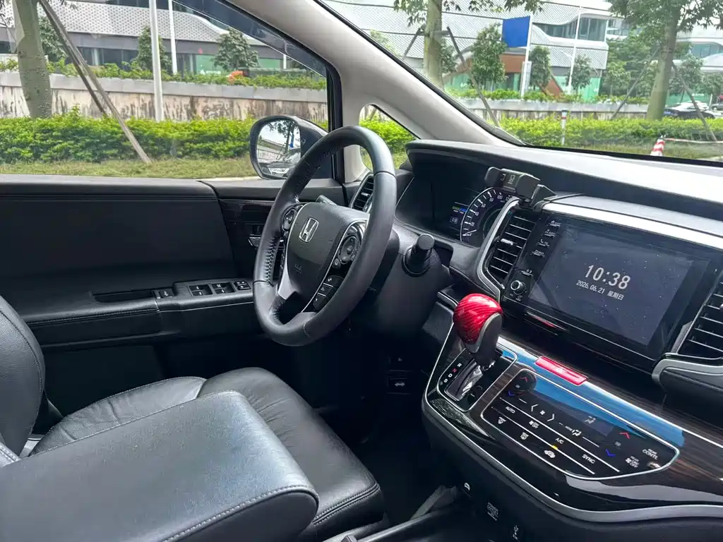 Honda Odyssey 2021 — фото 10