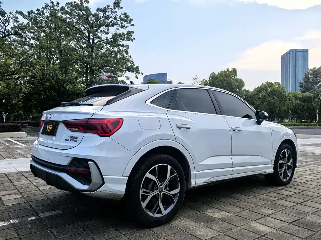 Audi Q3 Sportback 2021 — фото 4