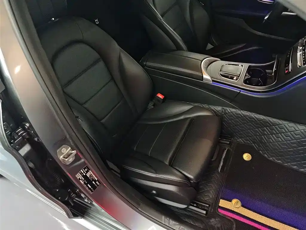 Mercedes-Benz C-Class 2020 — фото 20