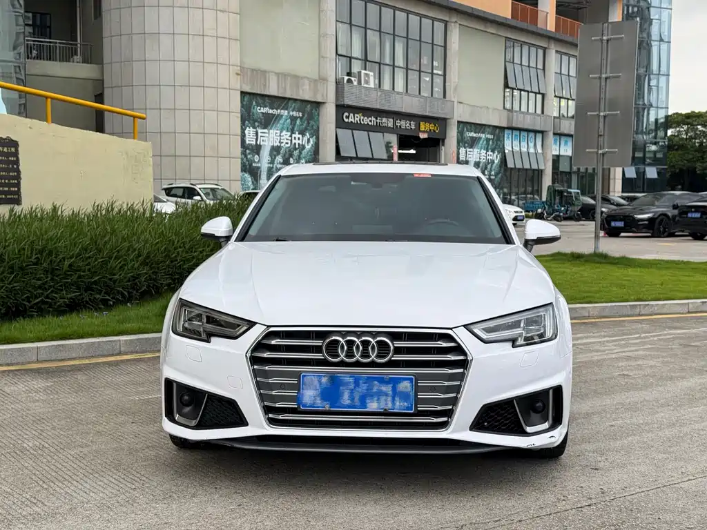 Audi A4L 2019 — фото 2