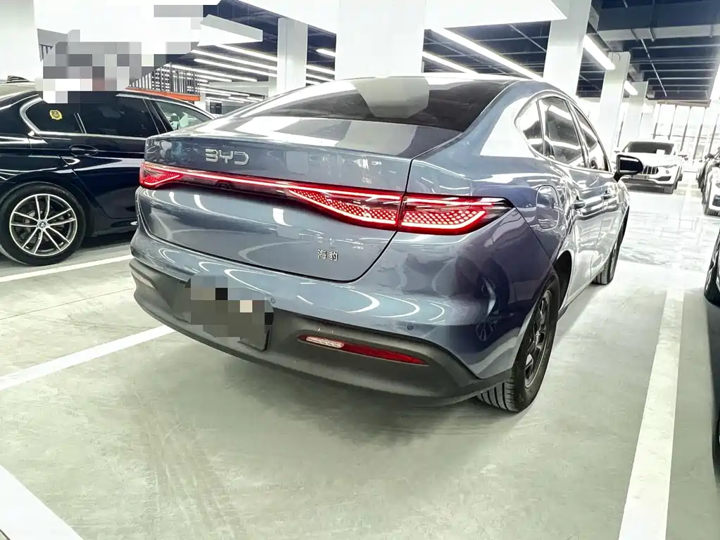 BYD Seal 05 DM-i 2025 — фото 12