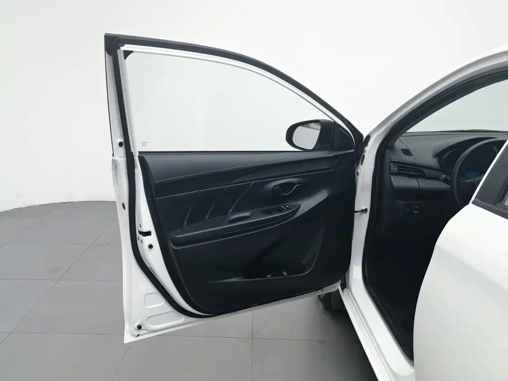 Toyota Vios FS 2020 — фото 8