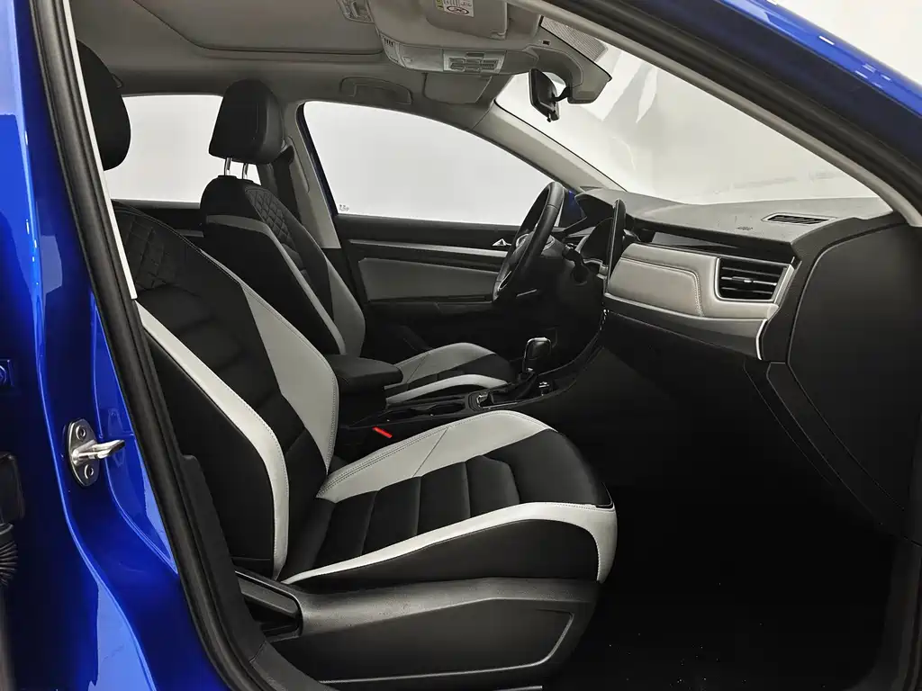 Volkswagen Bora 2022 — фото 20
