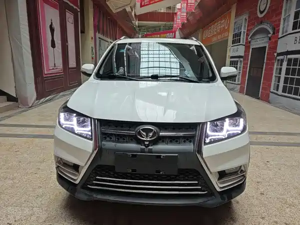 BAIC Huansu S3 2018