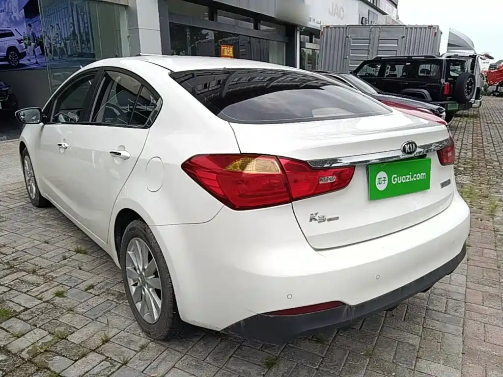 Kia K3 2016