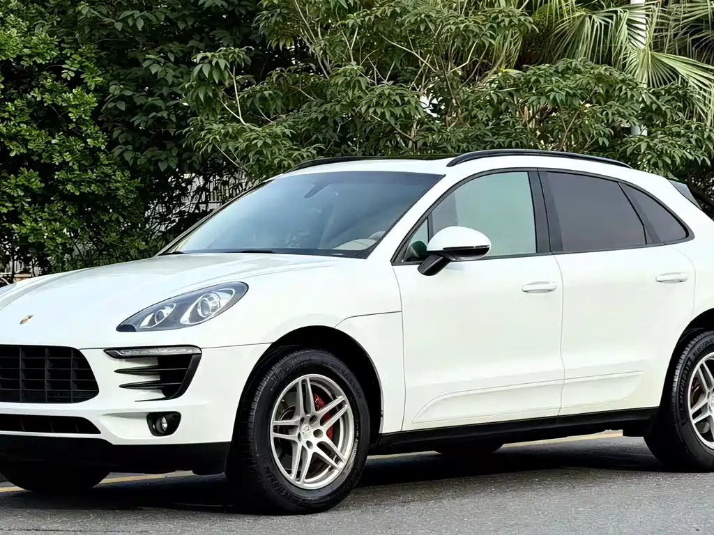 Porsche Macan 2015 — фото 1