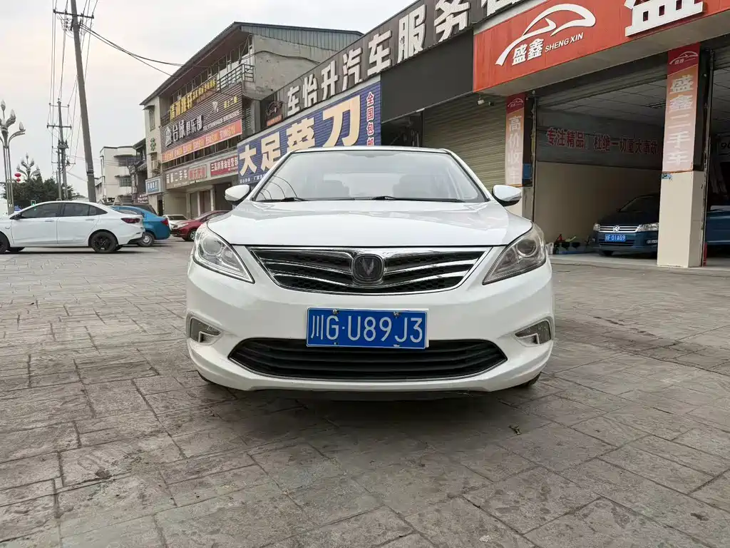 Changan Eado 2016 — фото 2