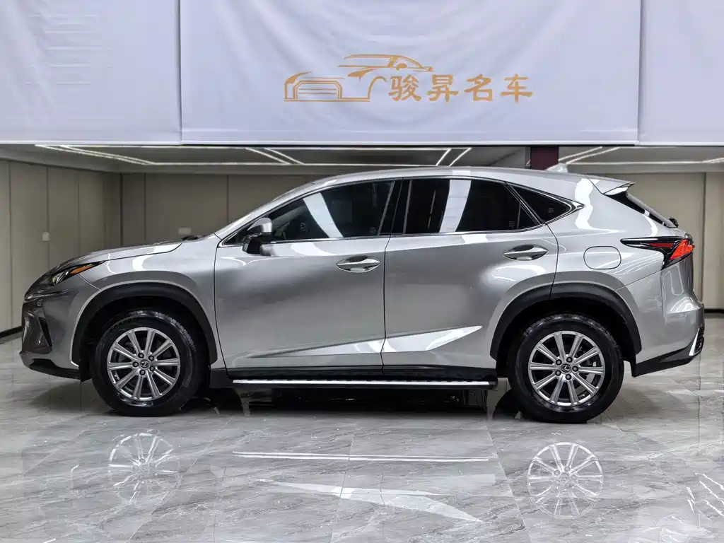 Lexus NX 2017 — фото 7