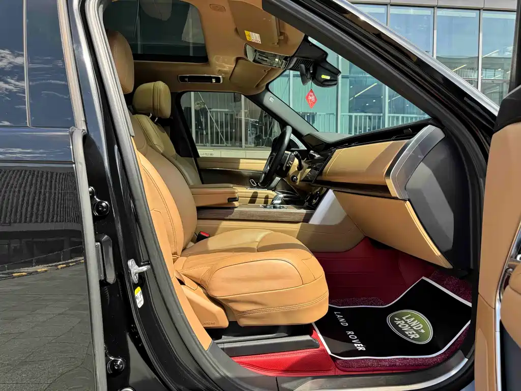 Land Rover Range Rover 2023 — фото 14