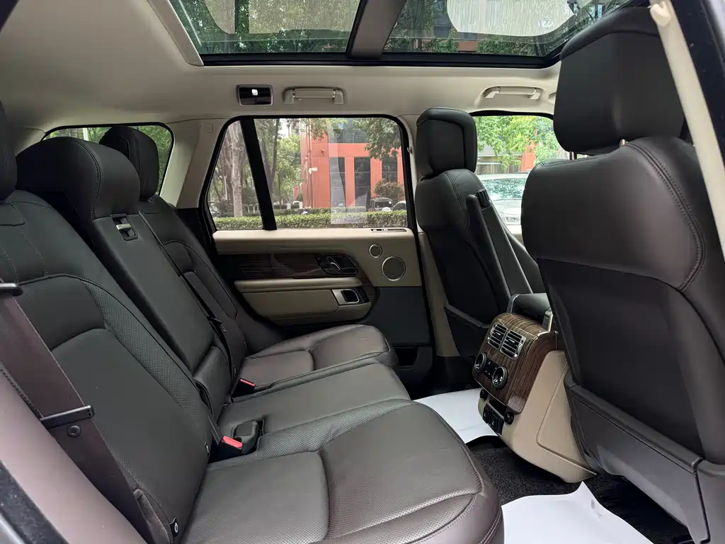 Land Rover Range Rover 2019 — фото 13