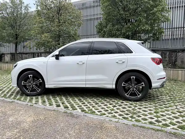 Audi Q3 2022