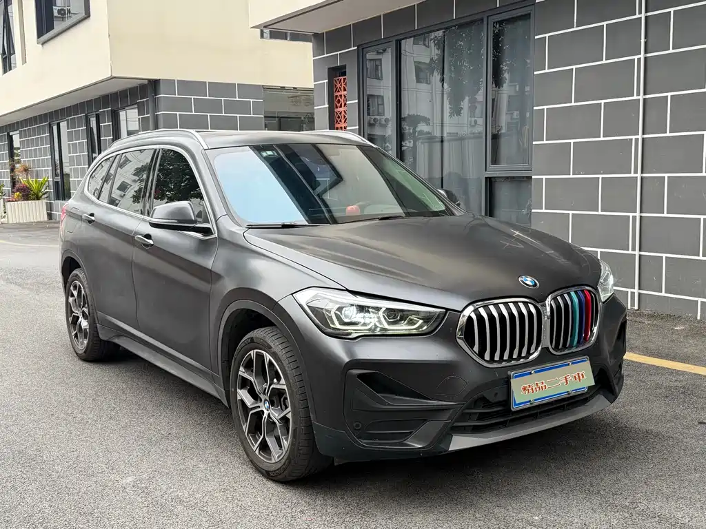BMW X1 2022 — фото 3