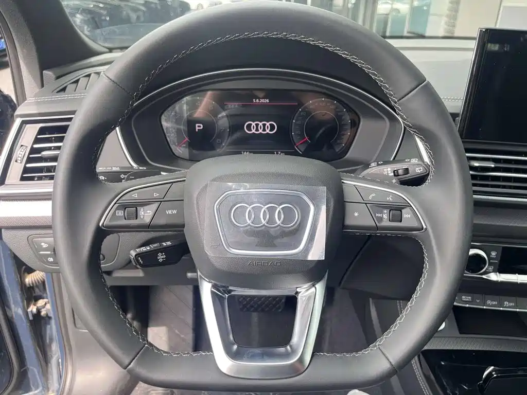 Audi Q5L 2026 — фото 11
