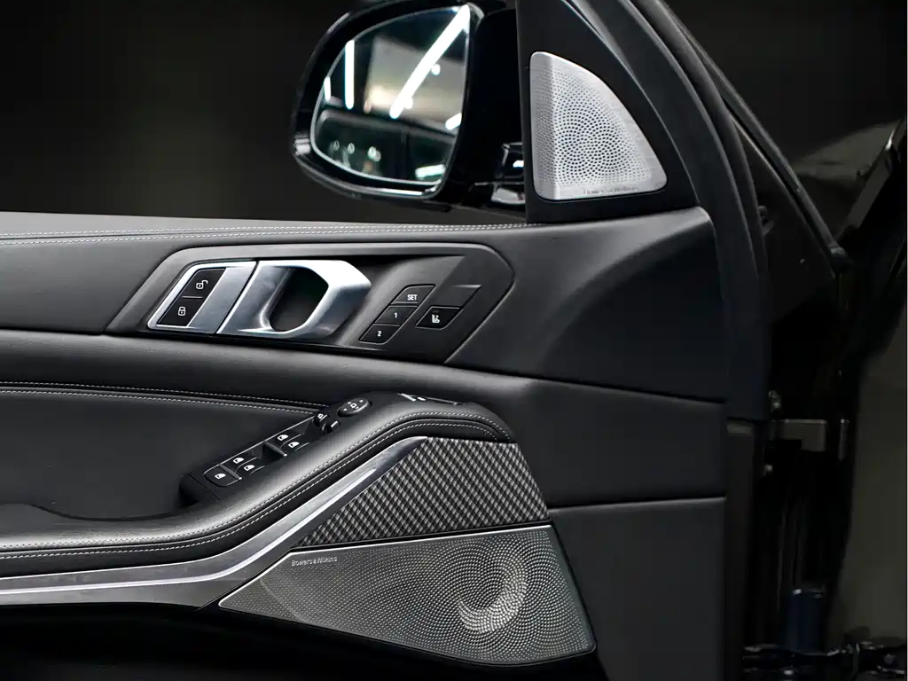 BMW X5 M 2020 — фото 10