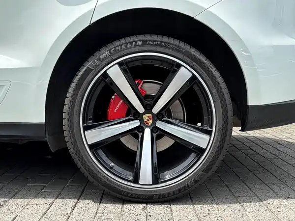 Porsche Macan 2023