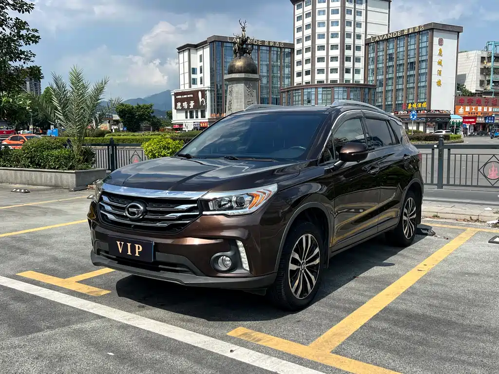 GAC Motor Trumpchi GS4 2016 — фото 1