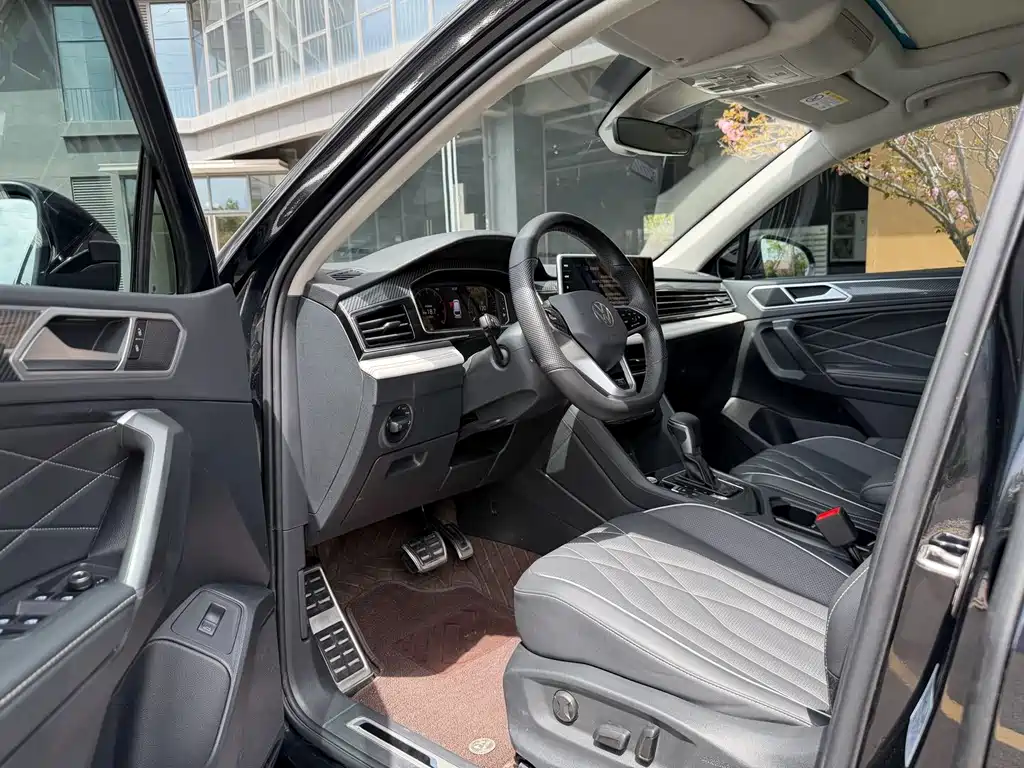 Volkswagen Tiguan L 2023