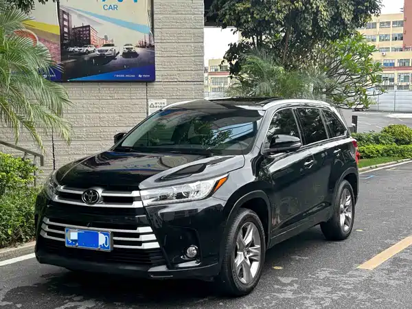 Toyota Highlander 2020