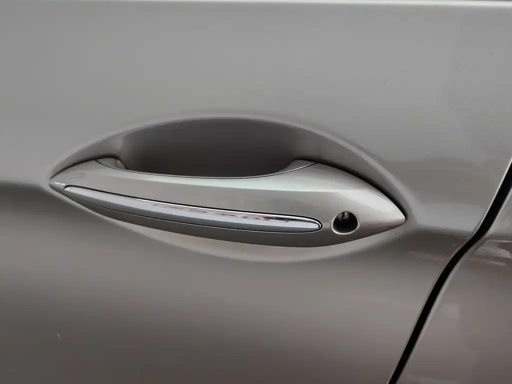 BMW 5 Series 2016 — фото 18