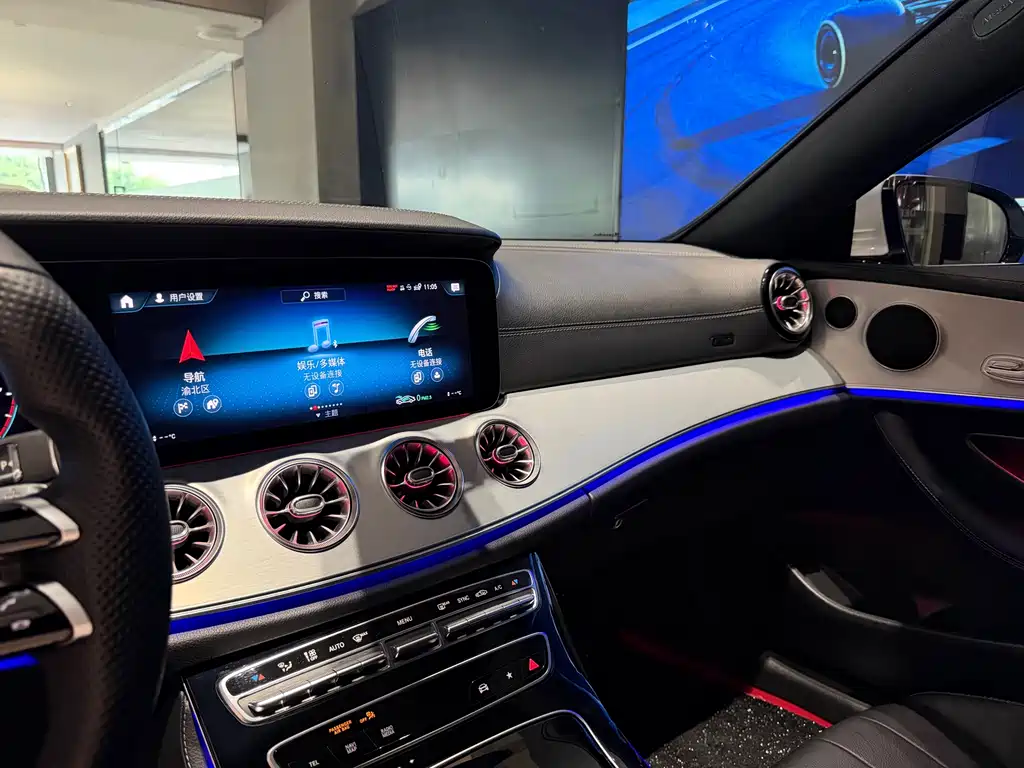Mercedes-Benz E-Class 2022 — фото 15