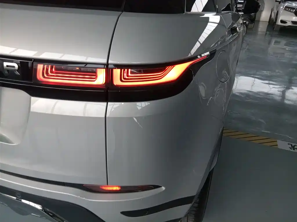 Land Rover Evoque 2022 — фото 24