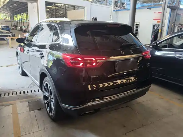 Hongqi HS5 2021