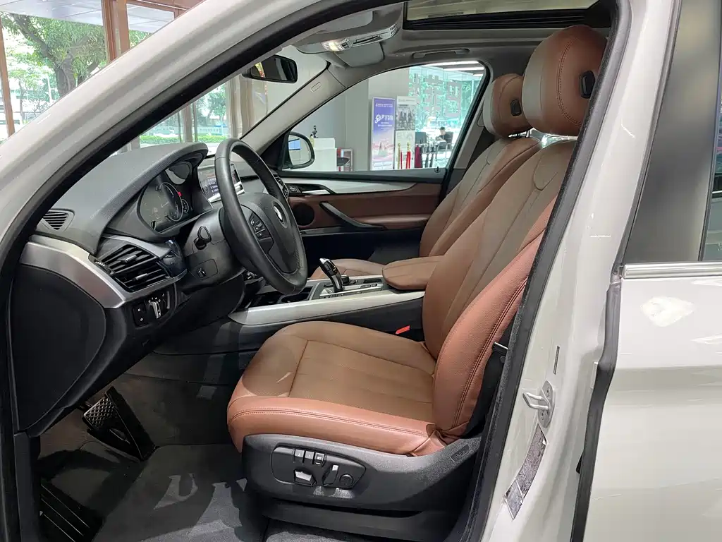 BMW X5 2019 — фото 10