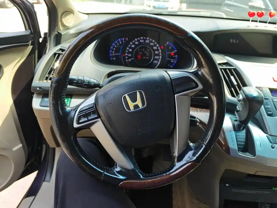 Honda Odyssey 2013 — фото 15