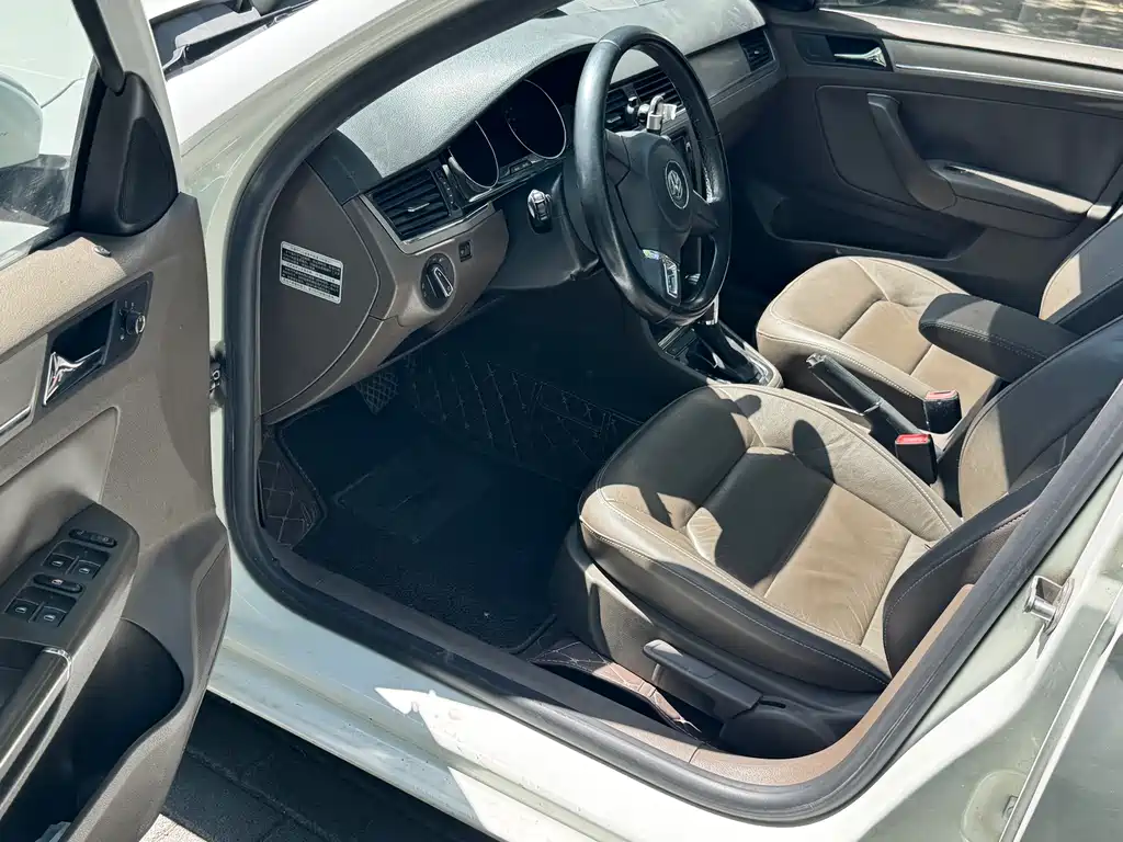 Volkswagen Bora 2014