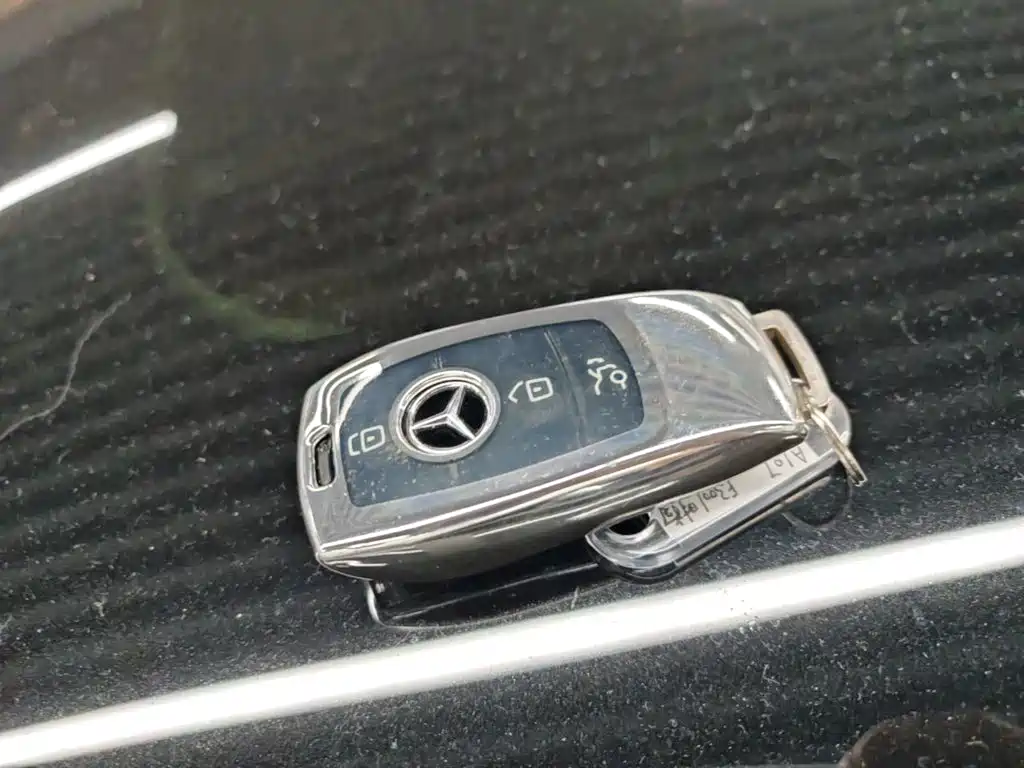 Mercedes-Benz E-Class 2020 — фото 9