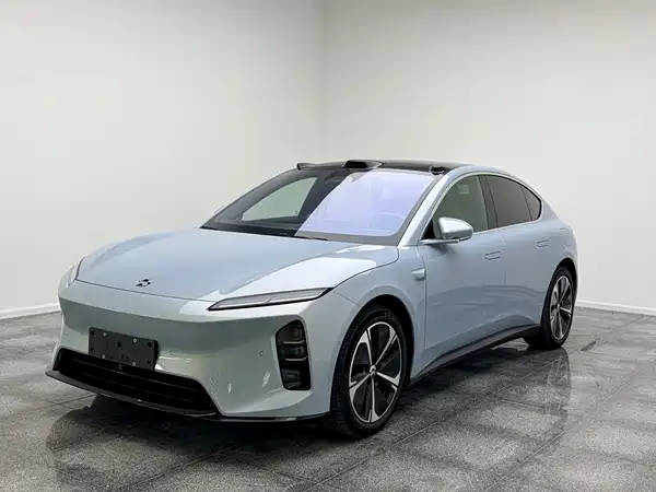NIO ET5 2025