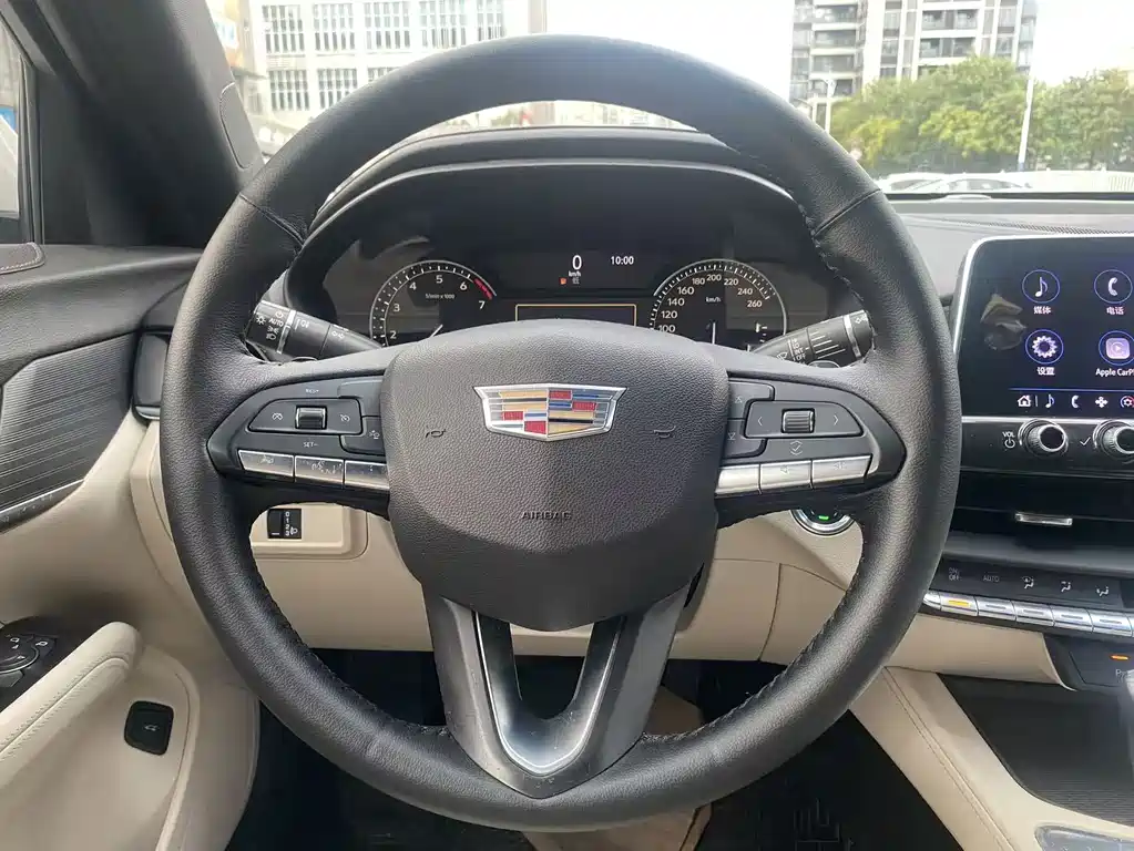 Cadillac CT4 2021 — фото 12