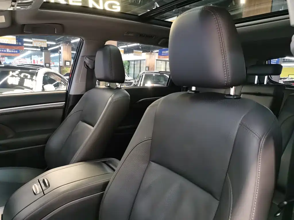 Toyota Highlander 2021 — фото 11