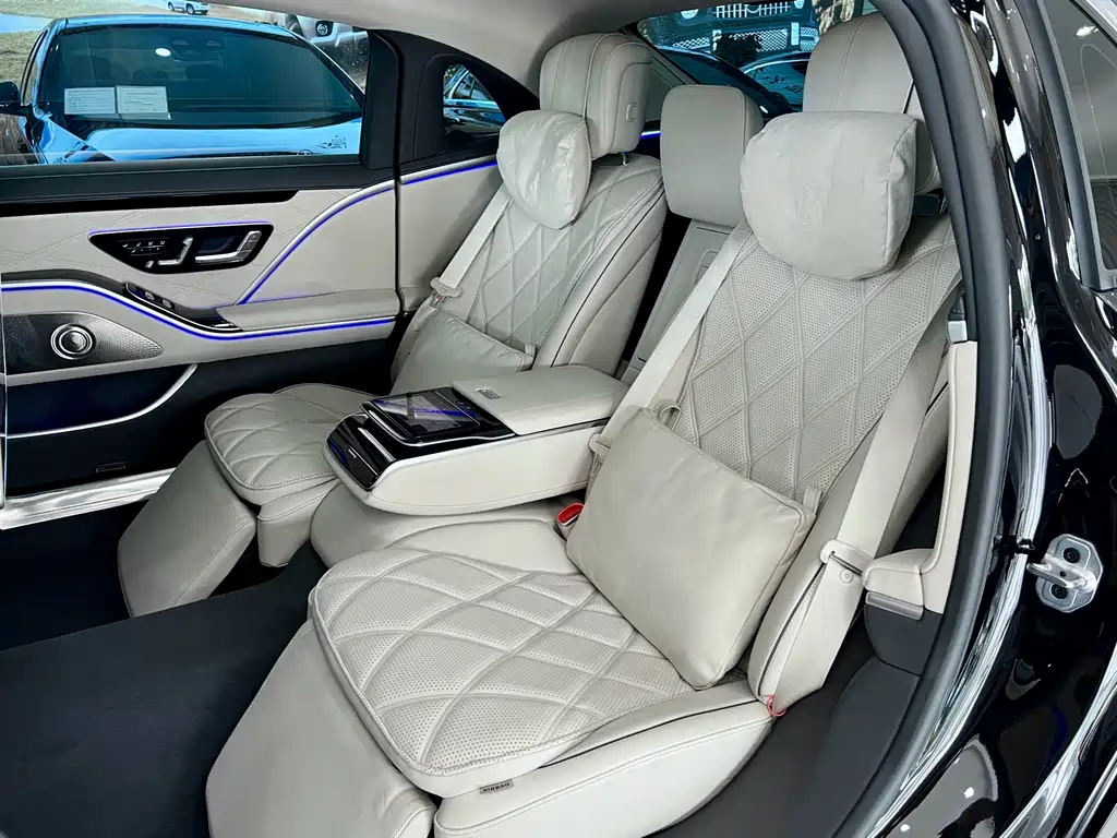Mercedes-Benz Maybach S-Class 2024 — фото 11