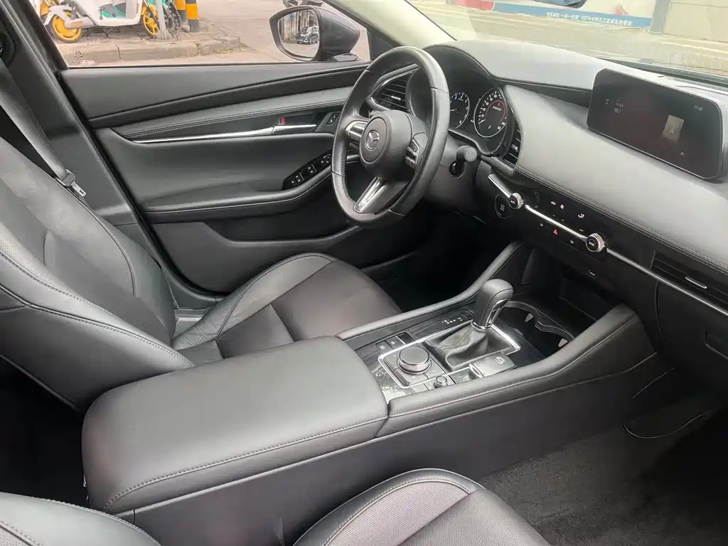Mazda 3 Angkesela 2020