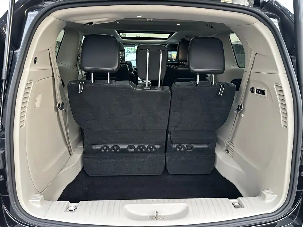 Chrysler Grand Voyager 2017 — фото 47