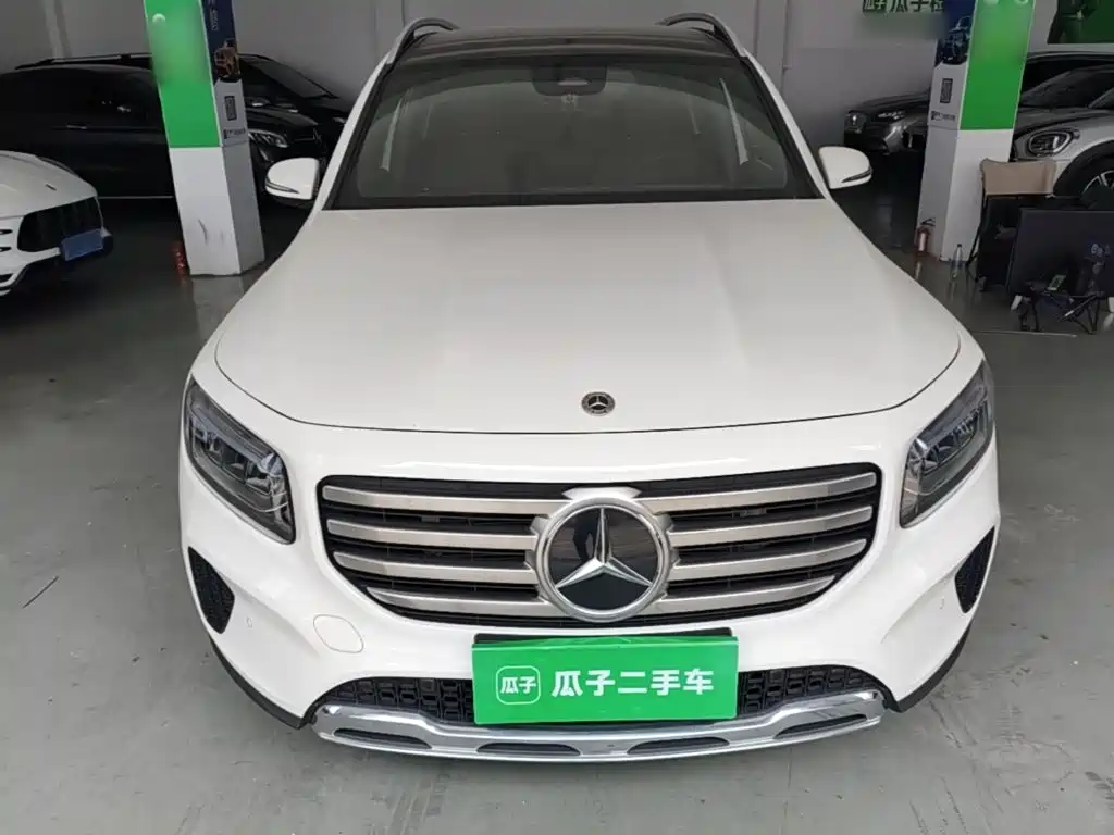 Mercedes-Benz GLB 2025
