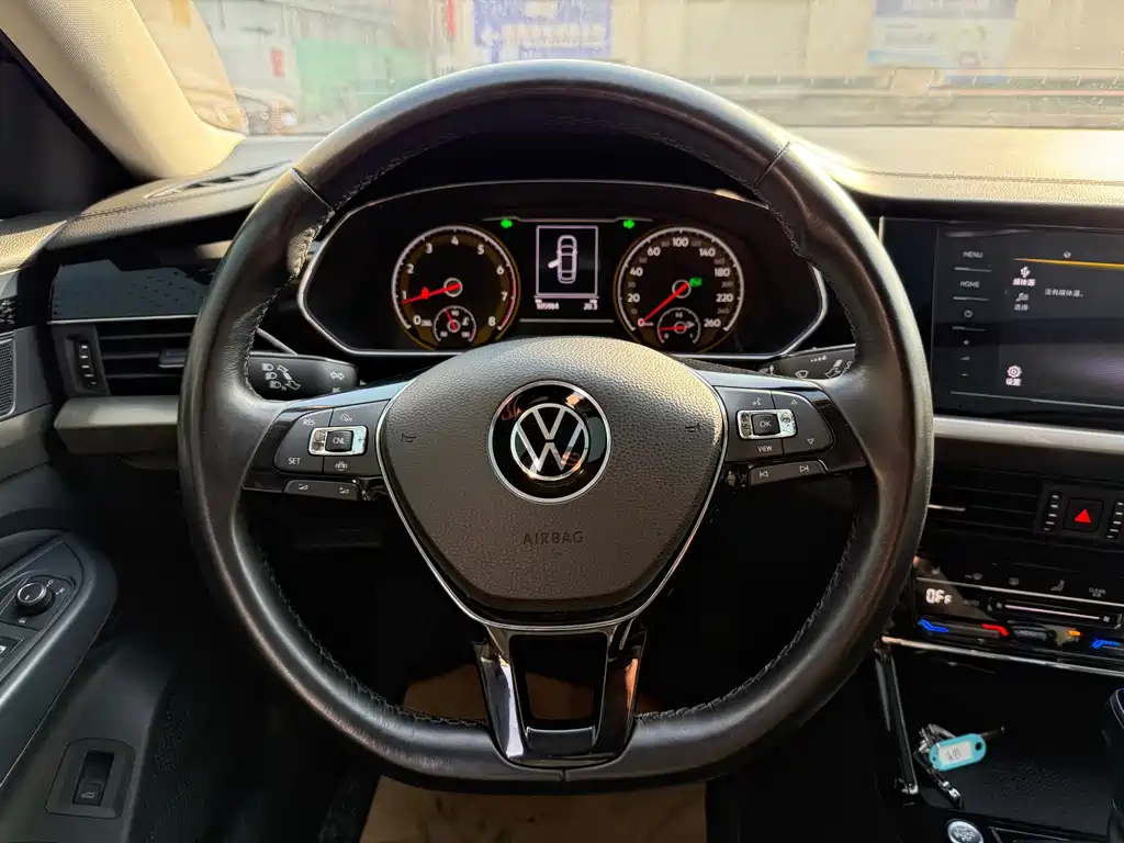 Volkswagen Passat 2021 — фото 10