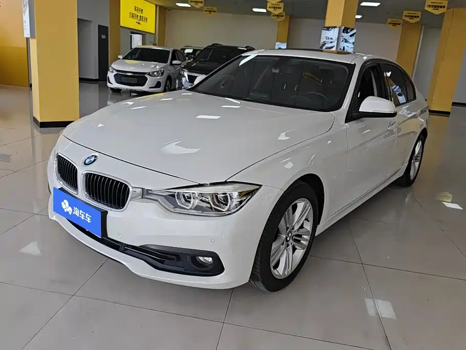 BMW 3 Series 2018 — фото 1