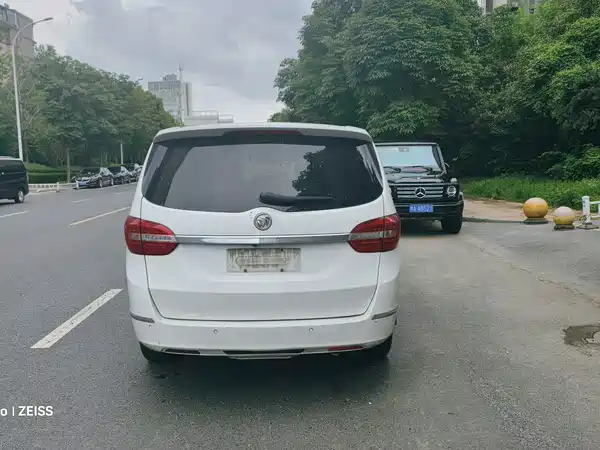 Buick GL8 2018