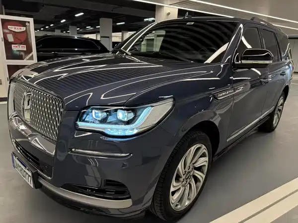 Lincoln Navigator 2022