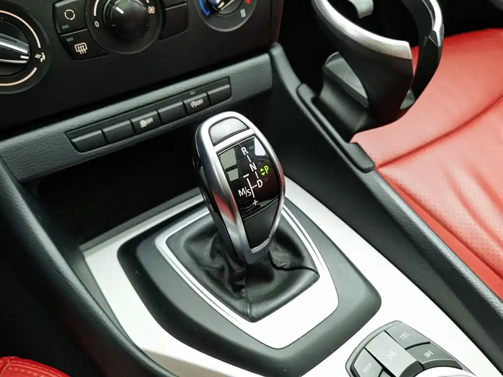 BMW X1 2015 — фото 13