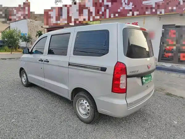 Wuling Hongguang V 2024